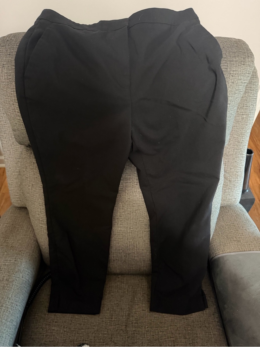 H&M Black Tapered Stretch Dress Pants